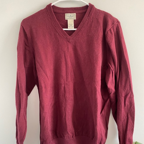 L.L. Bean Burgundy Sweater - Picture 1 of 2